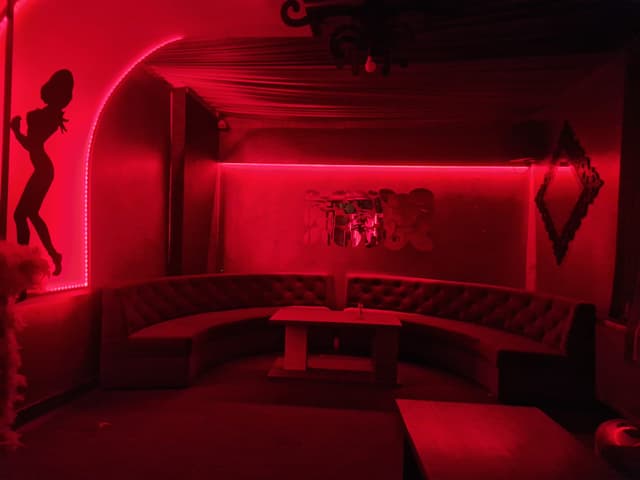 VIP Lounge Experience
